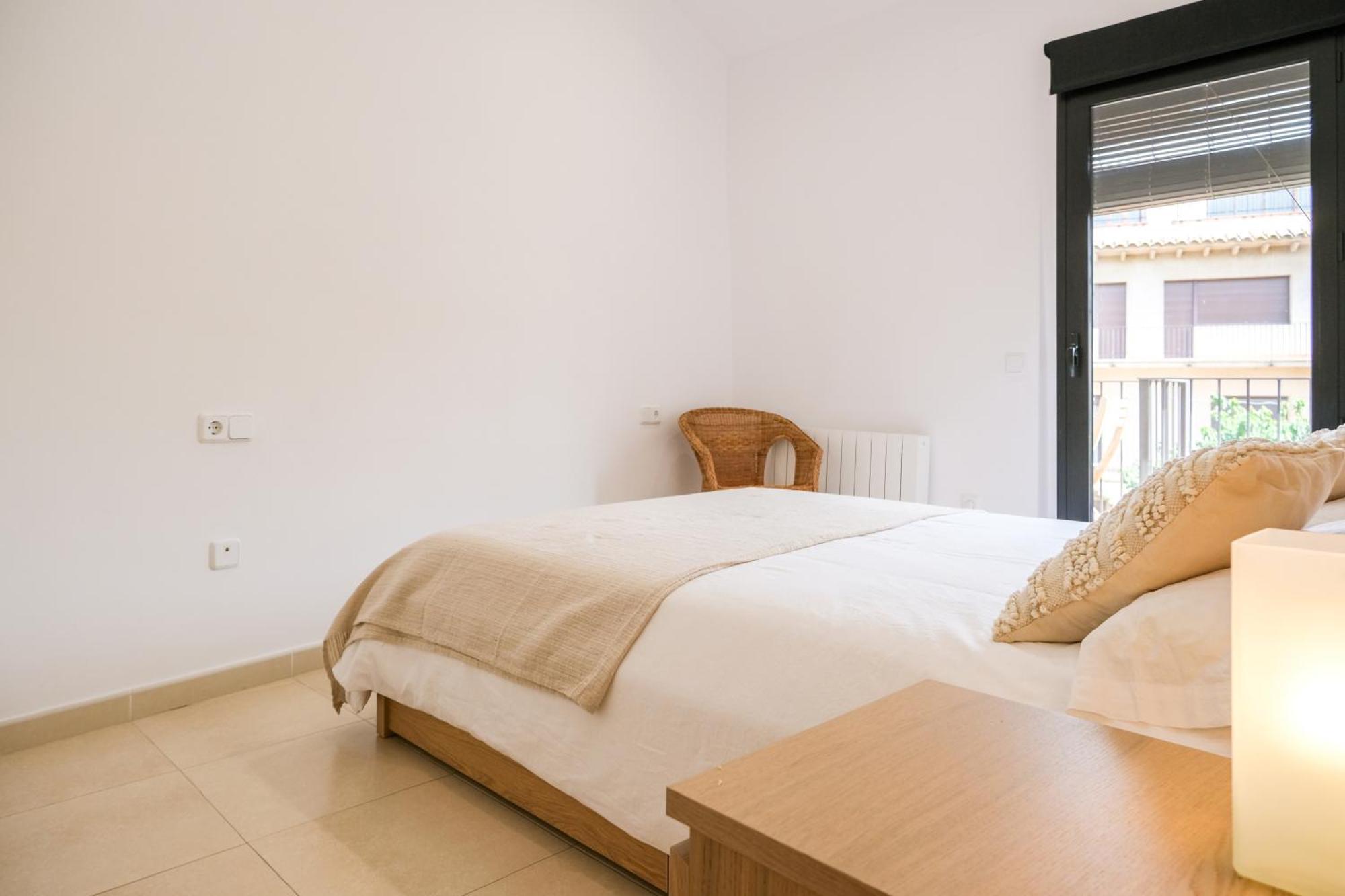Ca Leudald 3 Apartamento En Besalu Con Terraza Екстериор снимка